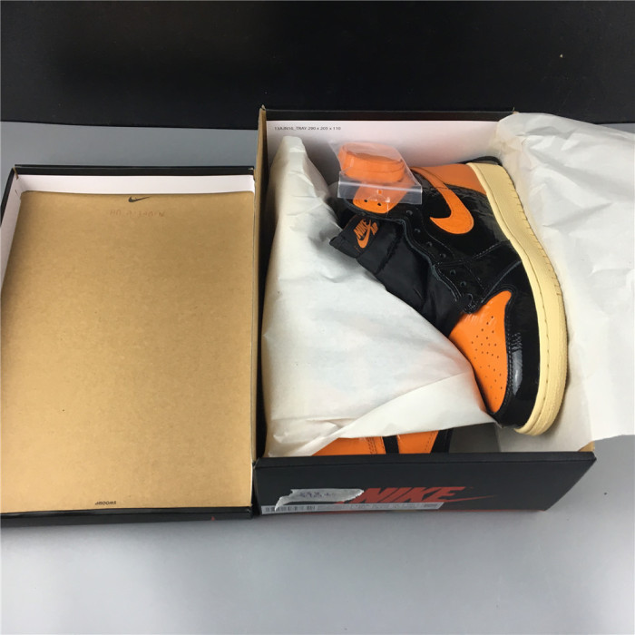 Air Jordan 1 Retro High Shattered Backboard 3.0 – 555088-028