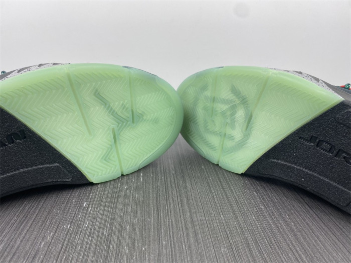 Air Jordan Retro 5 “Anthracite” DM4640-036