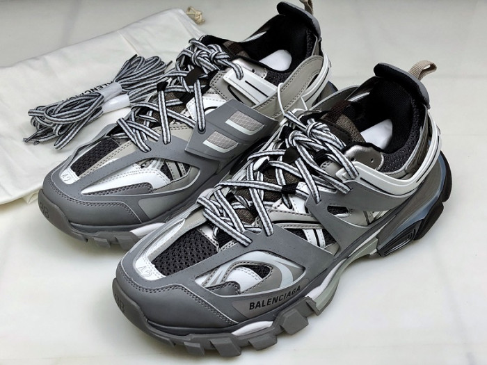 BLCG TRACK TRAINER ‘GREY WHITE’ 542023 W1GB7 1214