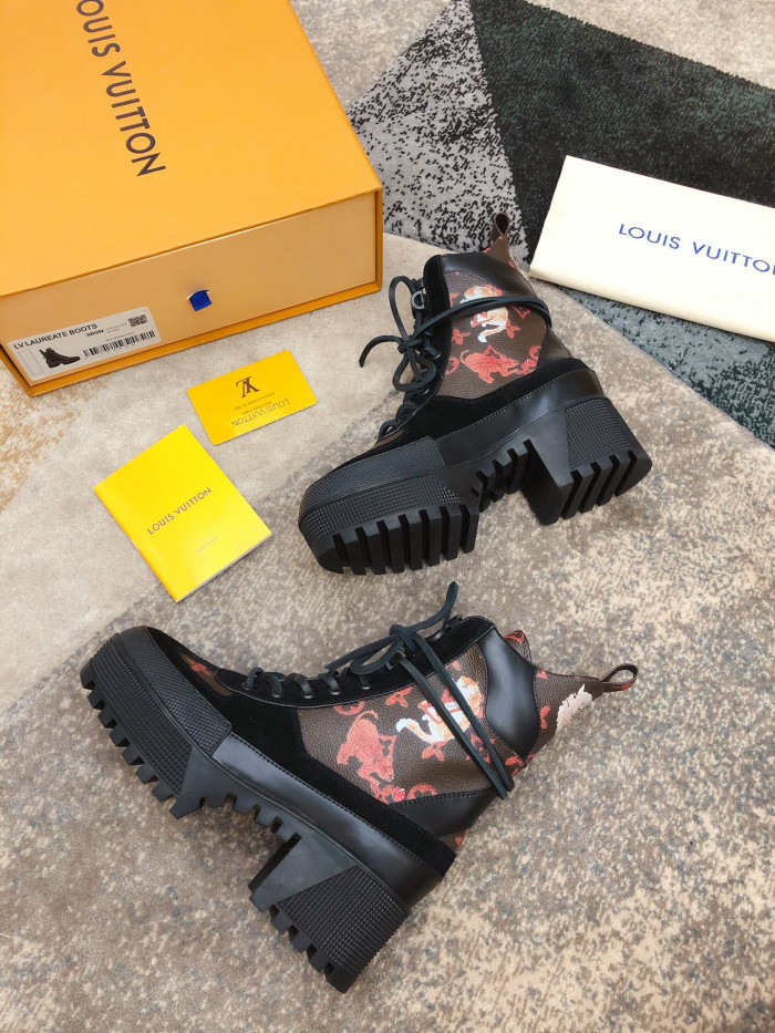 LOUS VUITO LAUREATE PLATFORM DESERT BOOT