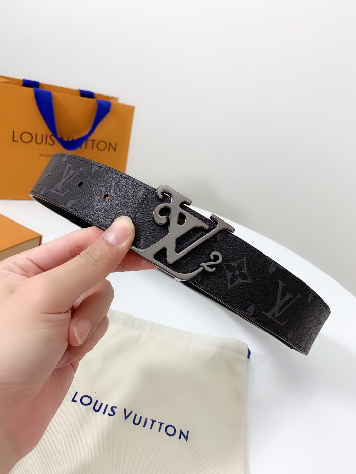 Loui Vuitto Belt-4CM