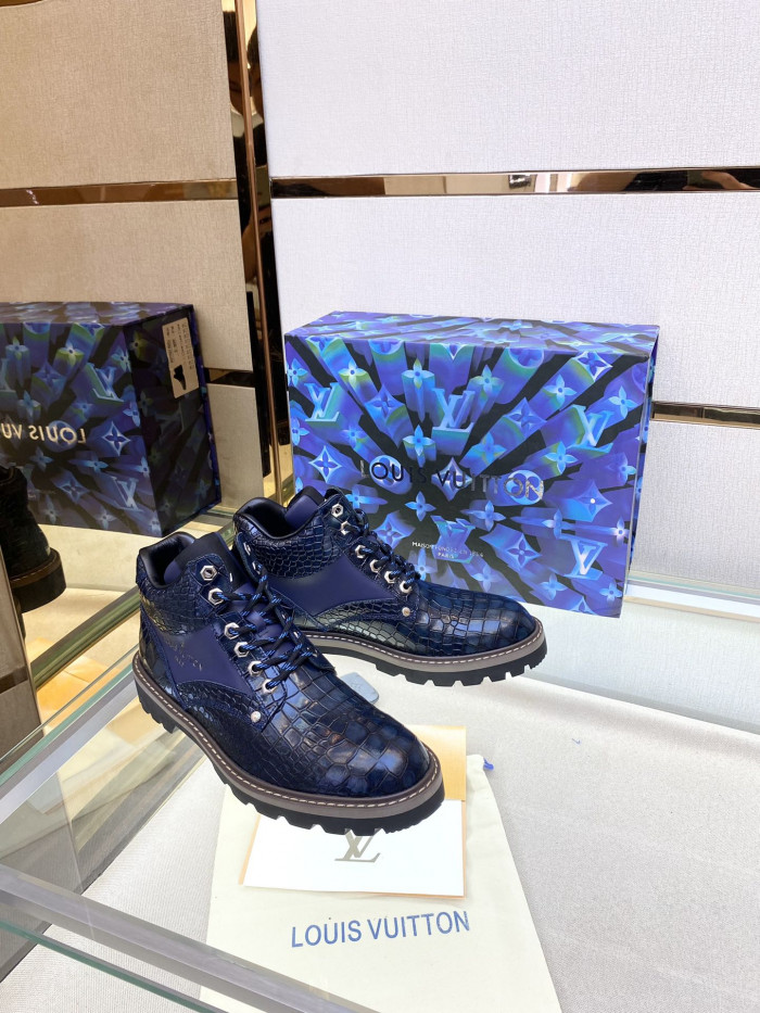 LOUS VUITO BOOTS