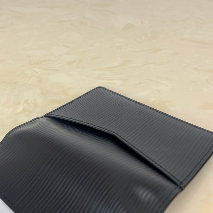 LOUI VUITTO WALLET M69536 11*8*1